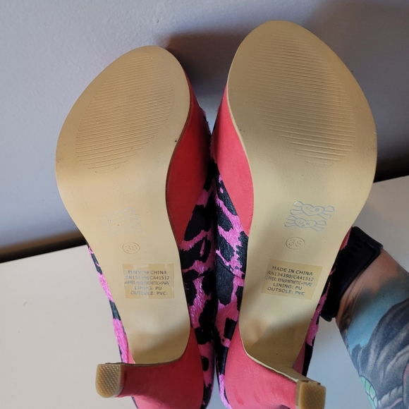 Abbey Dawn Feel The Love Platform Heels, BNIB with flaws, Size 7 - Picture 9 of 11